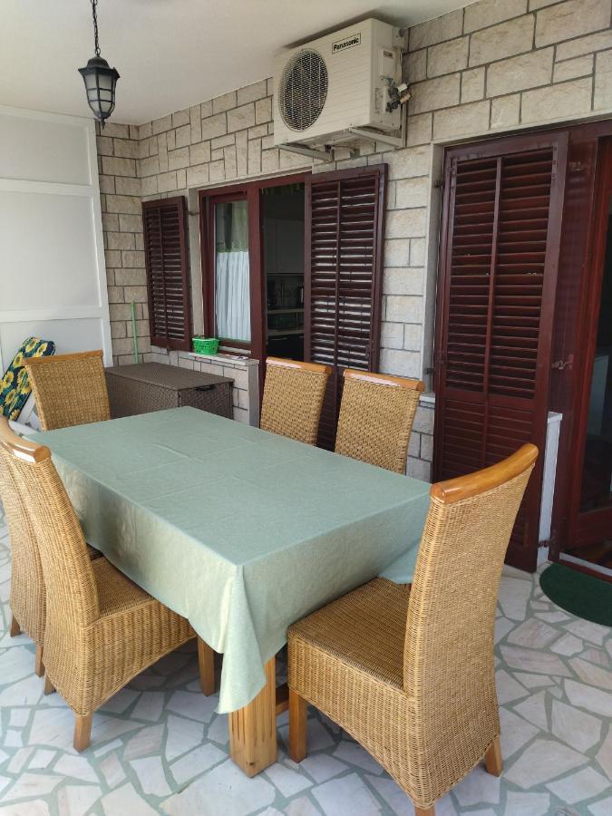 Zelena Oaza Apartment Novigrad  Exterior photo